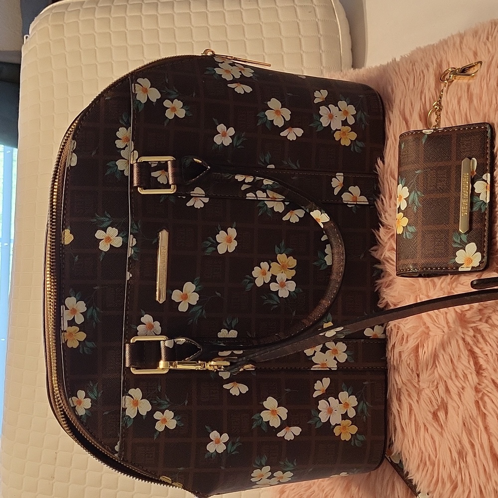 Steve Madden purse